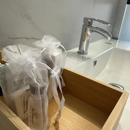 Accogliente A Ben Collegato Milano