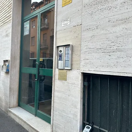 Accogliente A Ben Collegato